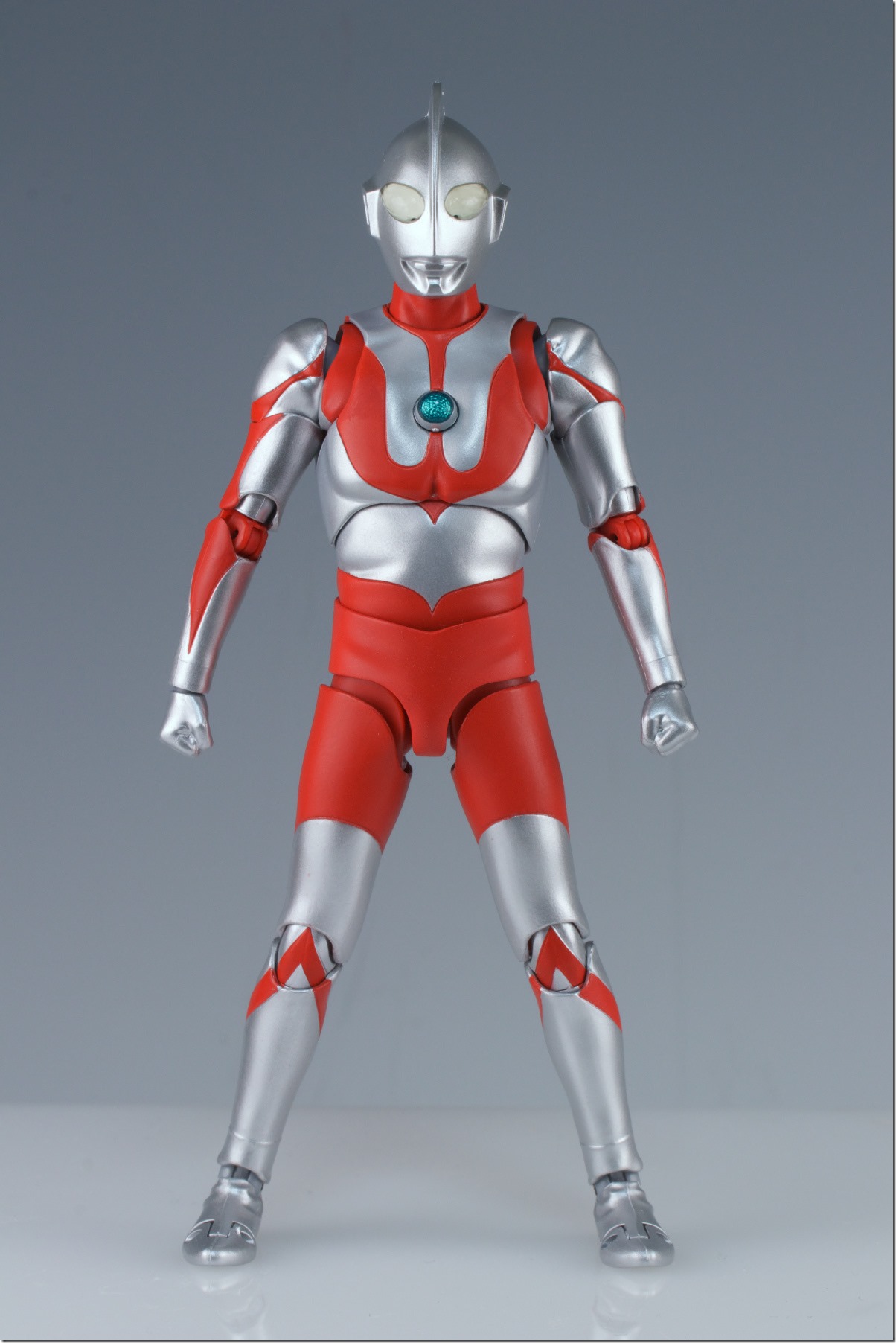 S.H.Figuarts 真骨彫製法 ウルトラマン レビュー | ヒーローフィギュア