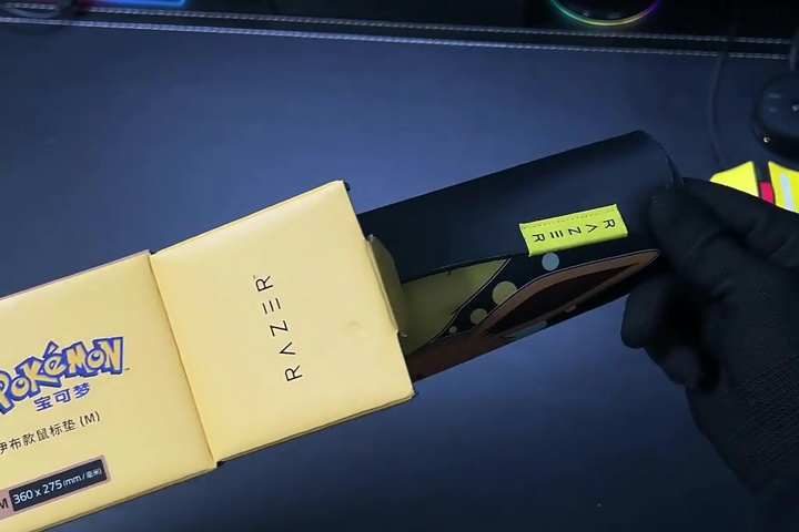 Razer、ピカチュウとイーブイが大きくプリントされたポケモンコラボの