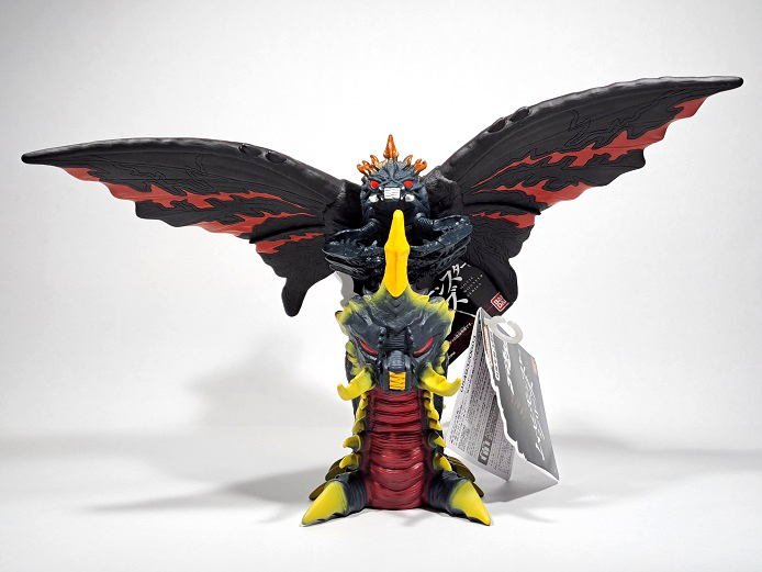 ムービーモンスターシリーズの新作ソフビを購入！（バトラ幼虫） - 大