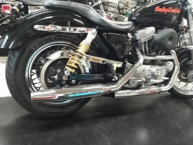 京都のハーレーショップ TNTCYCLE サンダンス ボマー取付 | TNTcycle
