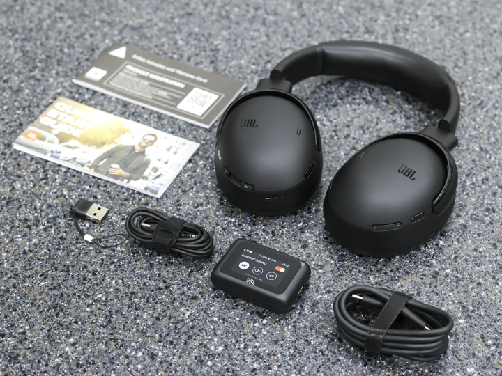 JBL TOUR ONE M3』レビューチェック ～トランスミッターを使ってナンボ