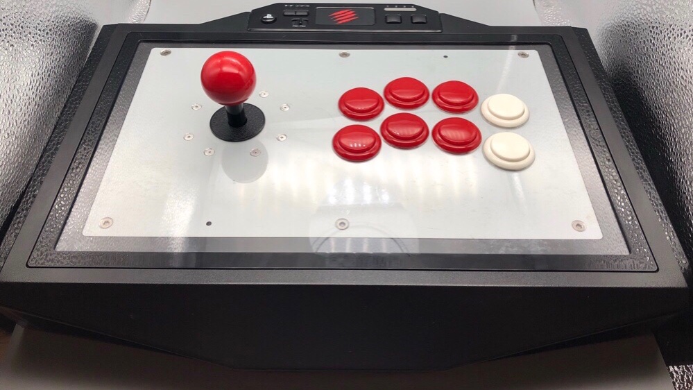 アケコンMad Catz TE2+のカスタマイズ｜ノアール天板への交換～TE2