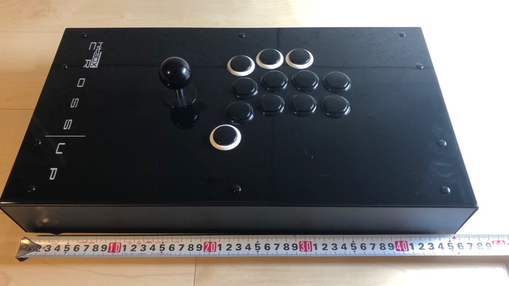 hitBOX CROSS|UP レビュー｜レバーの付いたhitBOX、移動ボタン搭載で