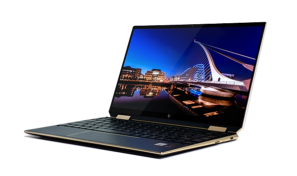 特集】HP Spectre x360 13-aw0000「4K OLEDディスプレイ」のメリット