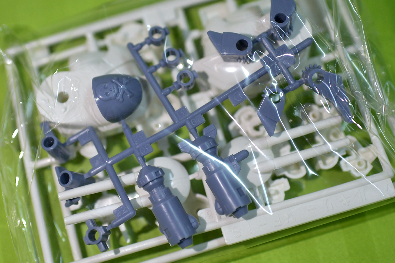 本家SDマクロス バルキリー / 復刻版 1/55 VF-1J - Tweet My Toys in