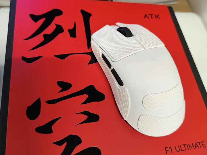 ATK、日本発売が決まったPAW3950 Ultra採用＆8KHz対応で約38gの