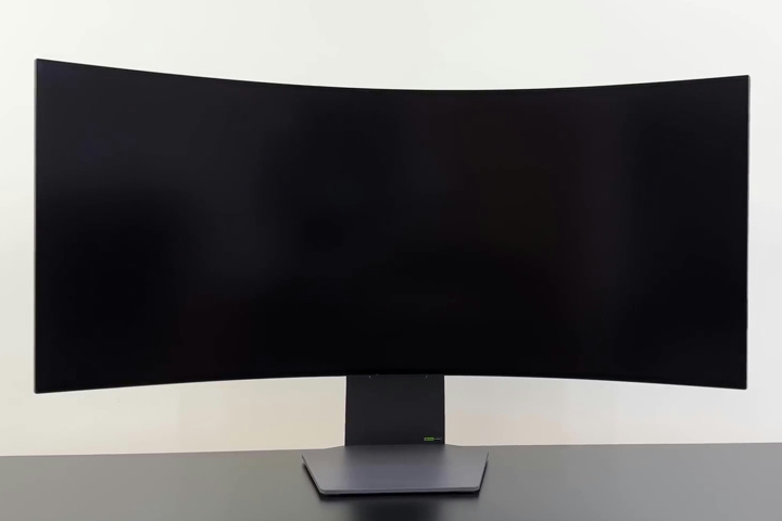 LG、日本発売が決まった世界初の39インチ OLEDパネル UWQHD 240Hz