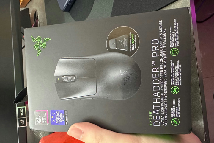 Razer DeathAdder V3 Pro (Bundle)』レビューチェック ～8KHzドングル