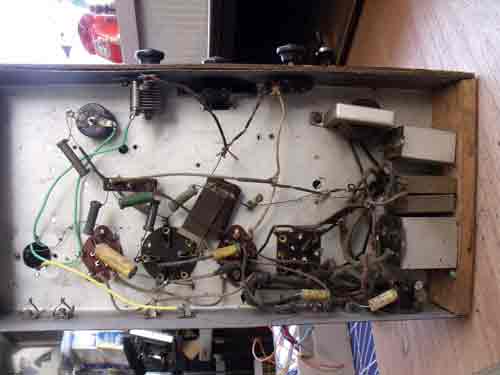 ◇80年前の国産「並四ラジオ受信機」真空管式4球ラジオ「テレビアン