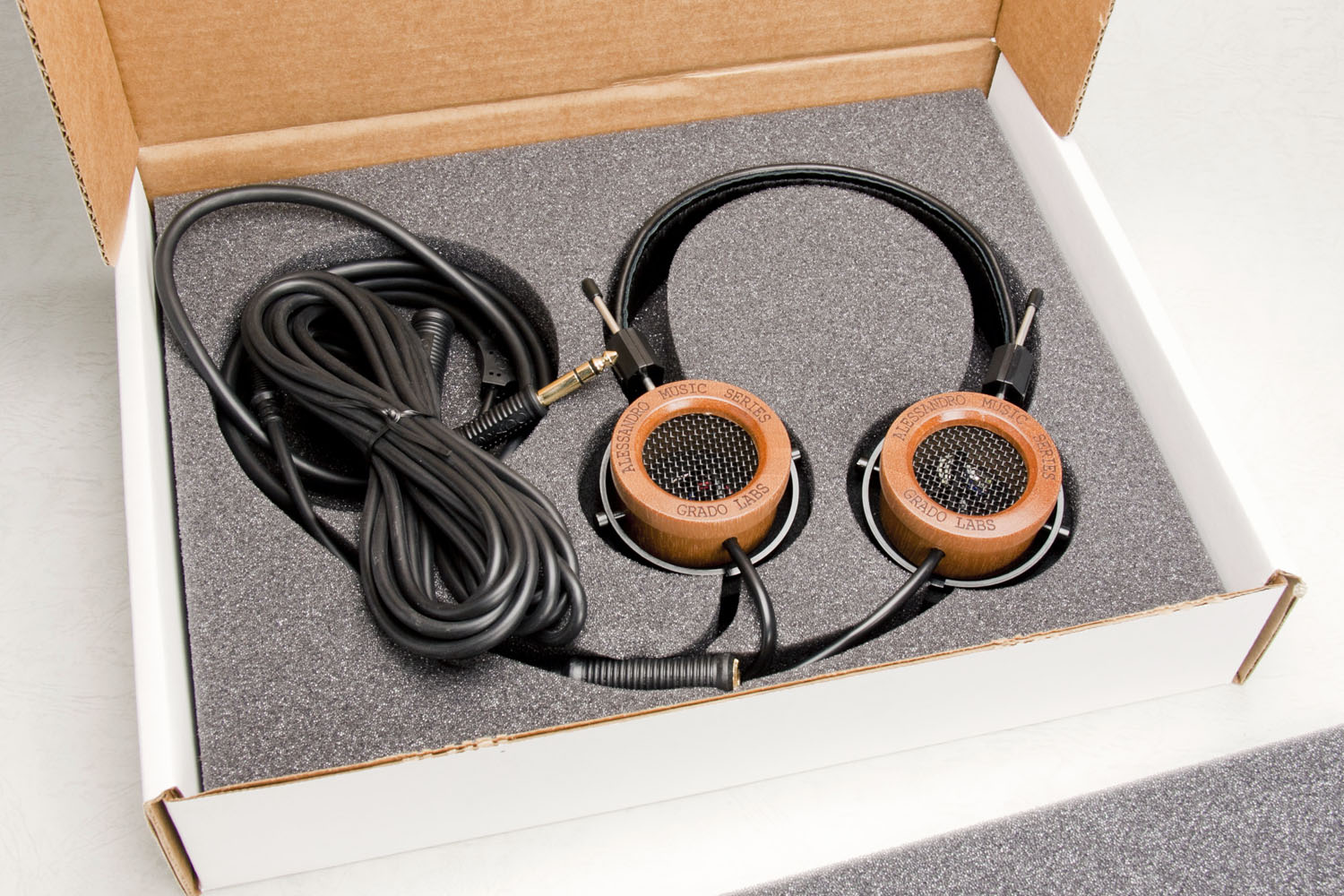 今は空を見上げている GRADO OEM Alessandro MS-PRO レビュー