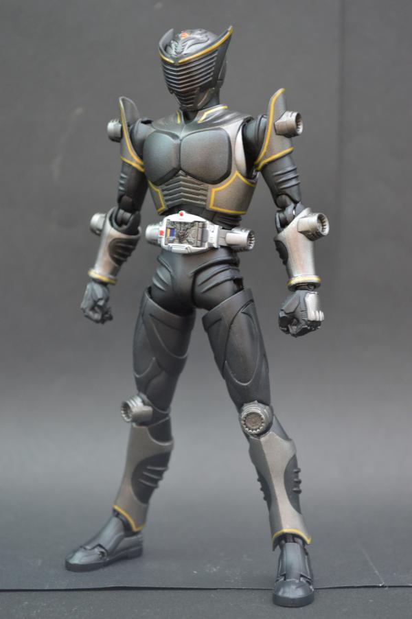 S.H.Figuarts 仮面ライダーリュウガ | 魂の玩具箱