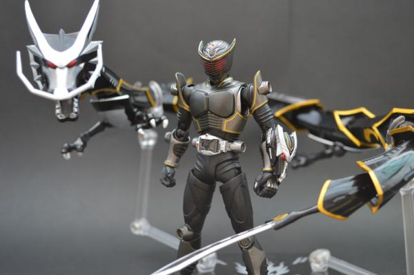 S.H.Figuarts 仮面ライダーリュウガ | 魂の玩具箱