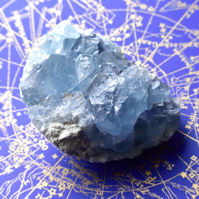 セレスタイト・エッグ ジオード 天使の卵 虹＆クリスタル マダガスカル