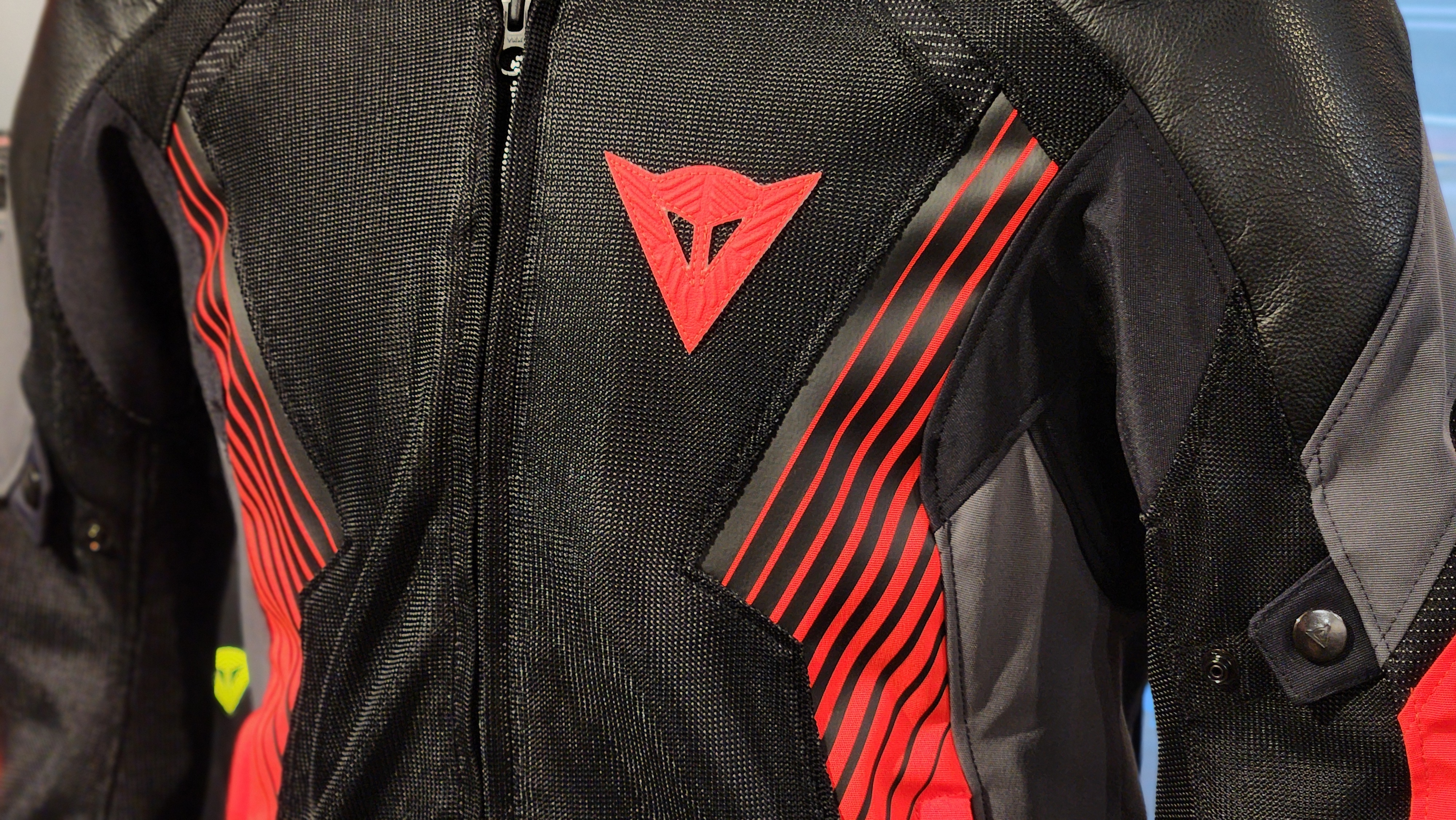 ダイネーゼ福岡 Dainese Fukuoka | オフィシャルWEBサイト | メッシュ