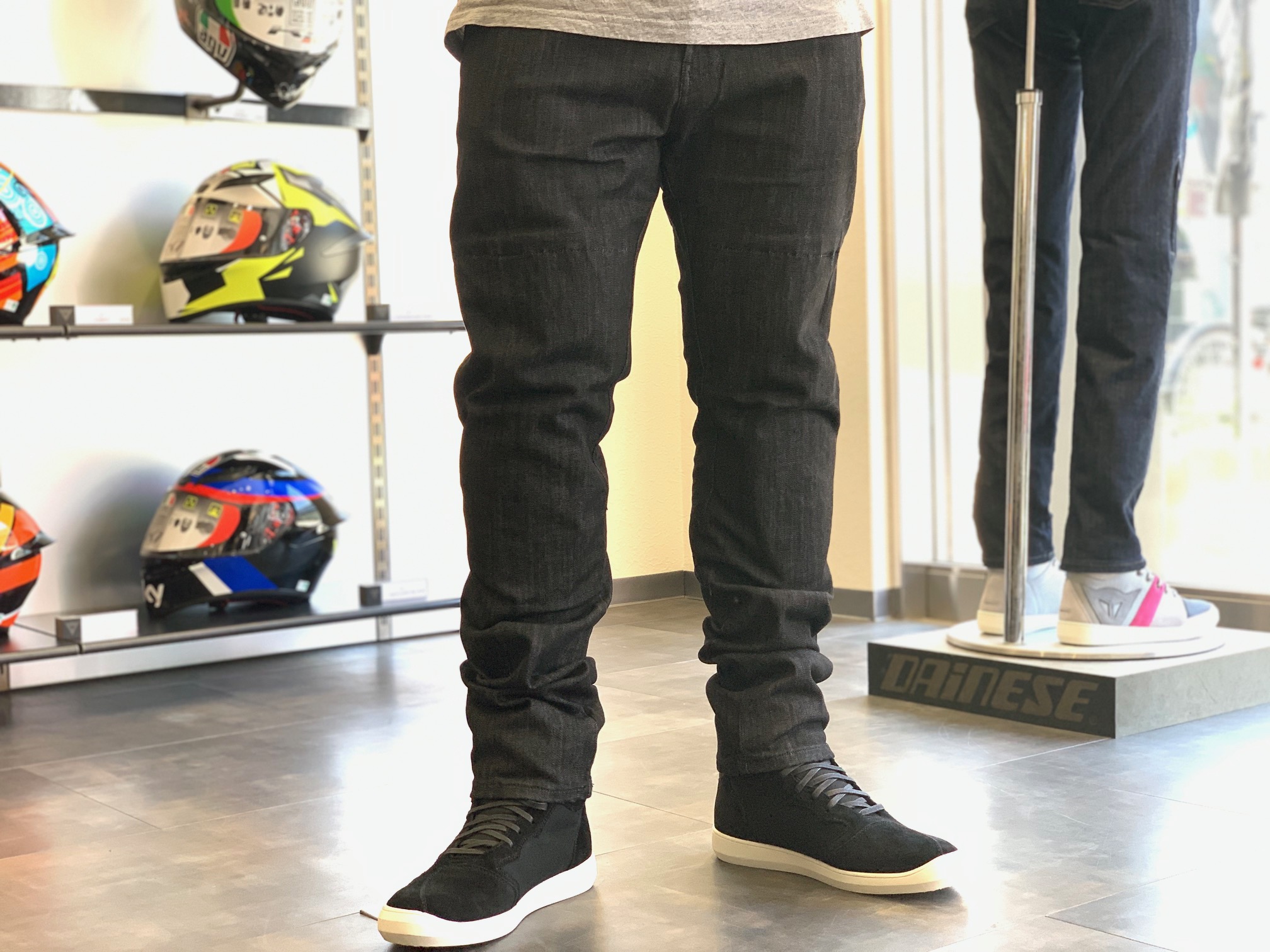 安全性と快適性を提供するプロテクションジーンズ【DENIM】