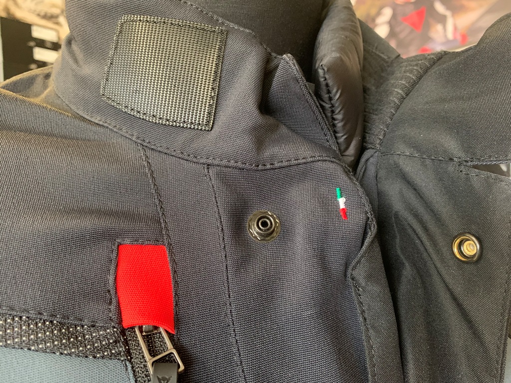 スポーツツーリングジャケット『CARVE MASTER 3 GORE-TEX® JACKET』