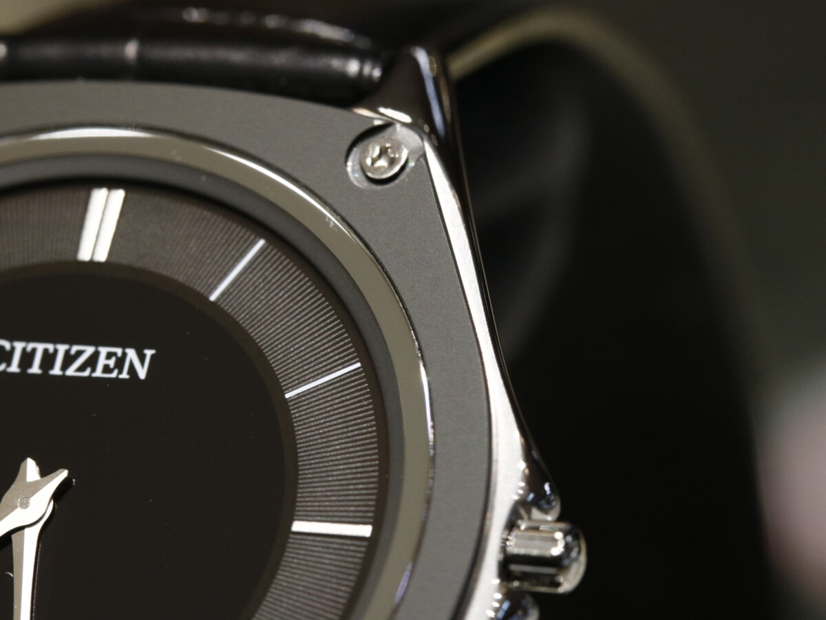 シチズン 驚異の薄さを誇るエコ・ドライブ ワン 厚さ僅か1mmの