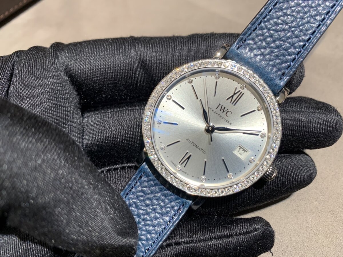 IWC】レディースモデルでも自動巻きが良い？煌びやかなデザインと