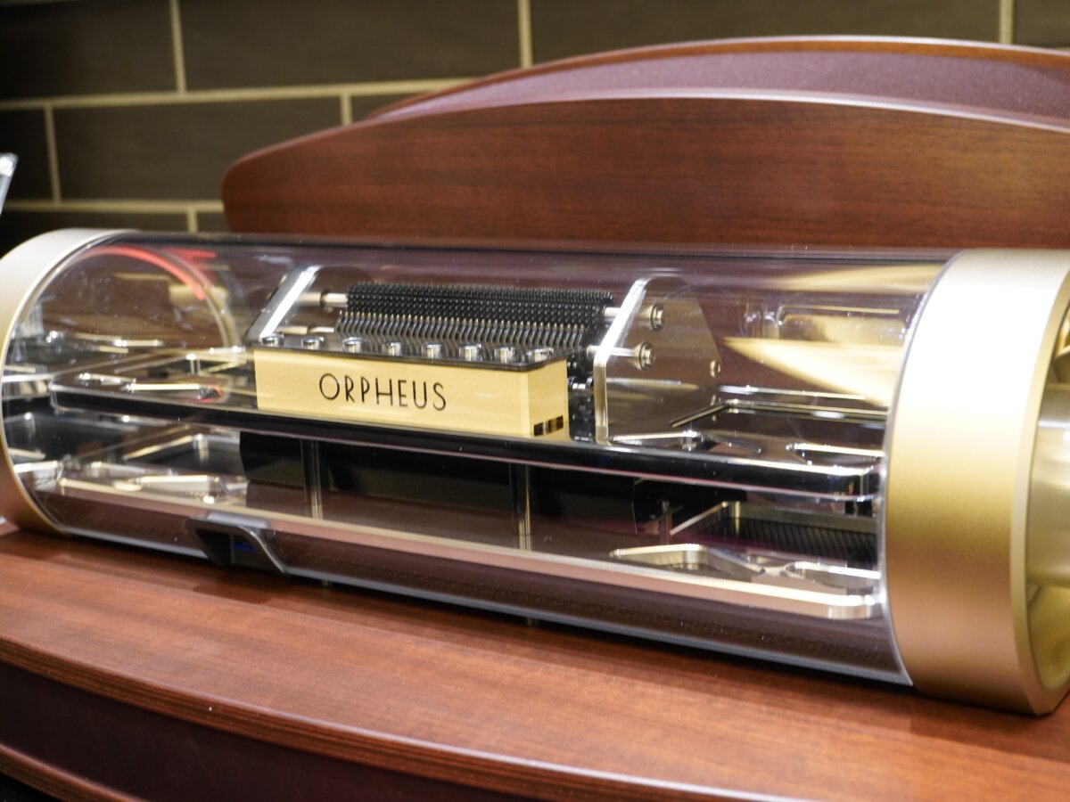 ORPHEUS（オルフェウス）KANATA（奏多） 高級オルゴールを特別展示中