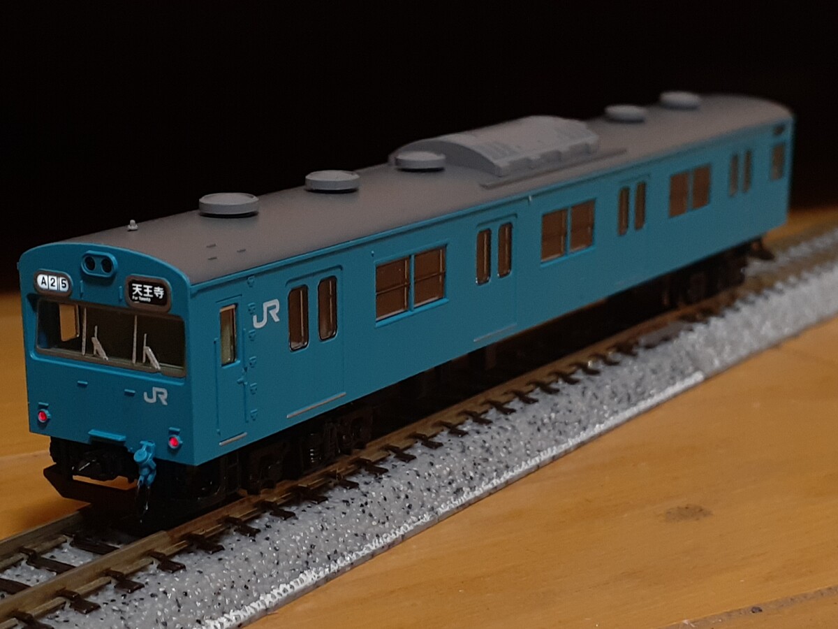 Tomix JR103系通勤電車（JR西日本仕様・黒サッシ・スカイブルー）の