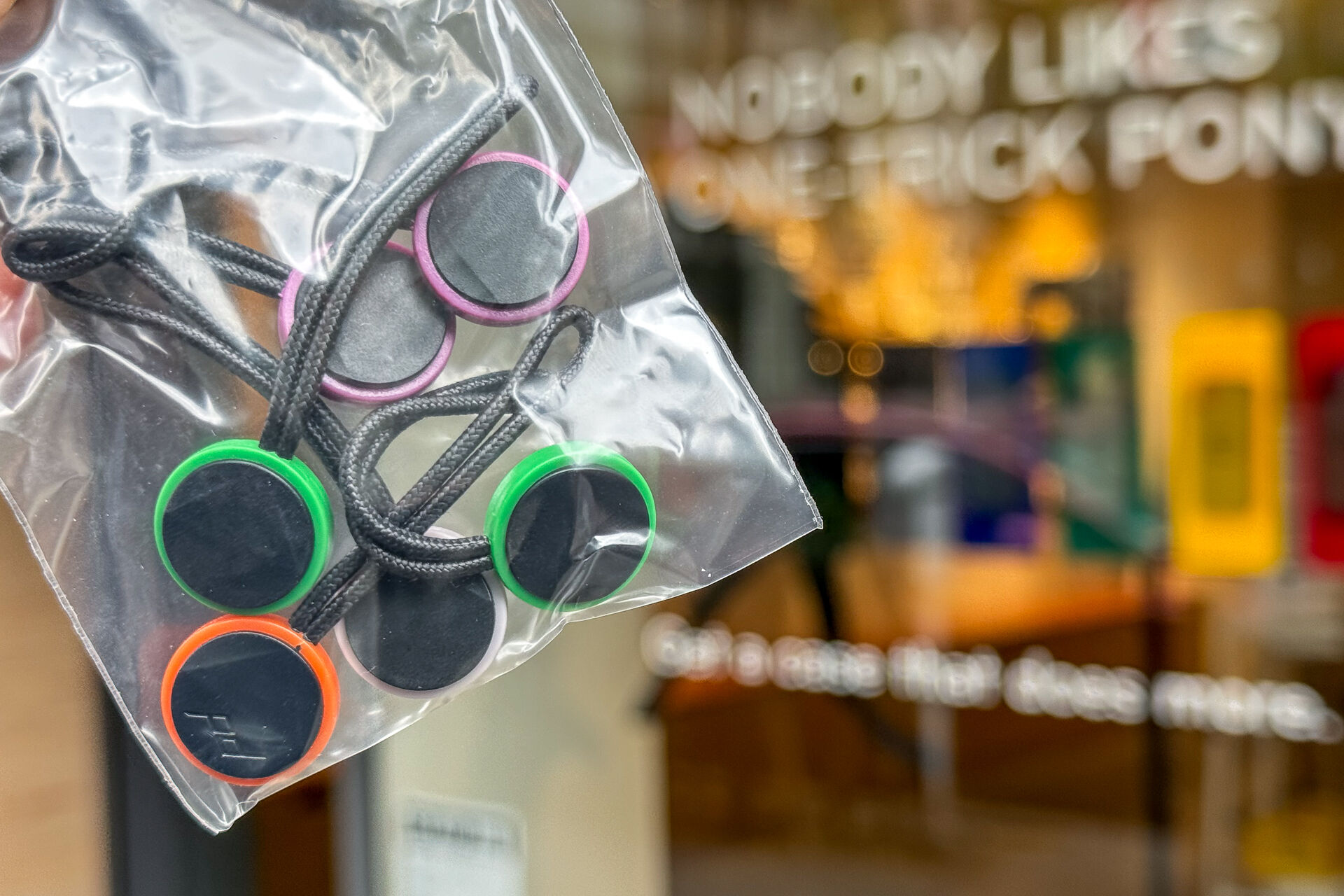 Peak Design Tokyoでガチャを回して限定色アンカーを手に入れる – 酔人