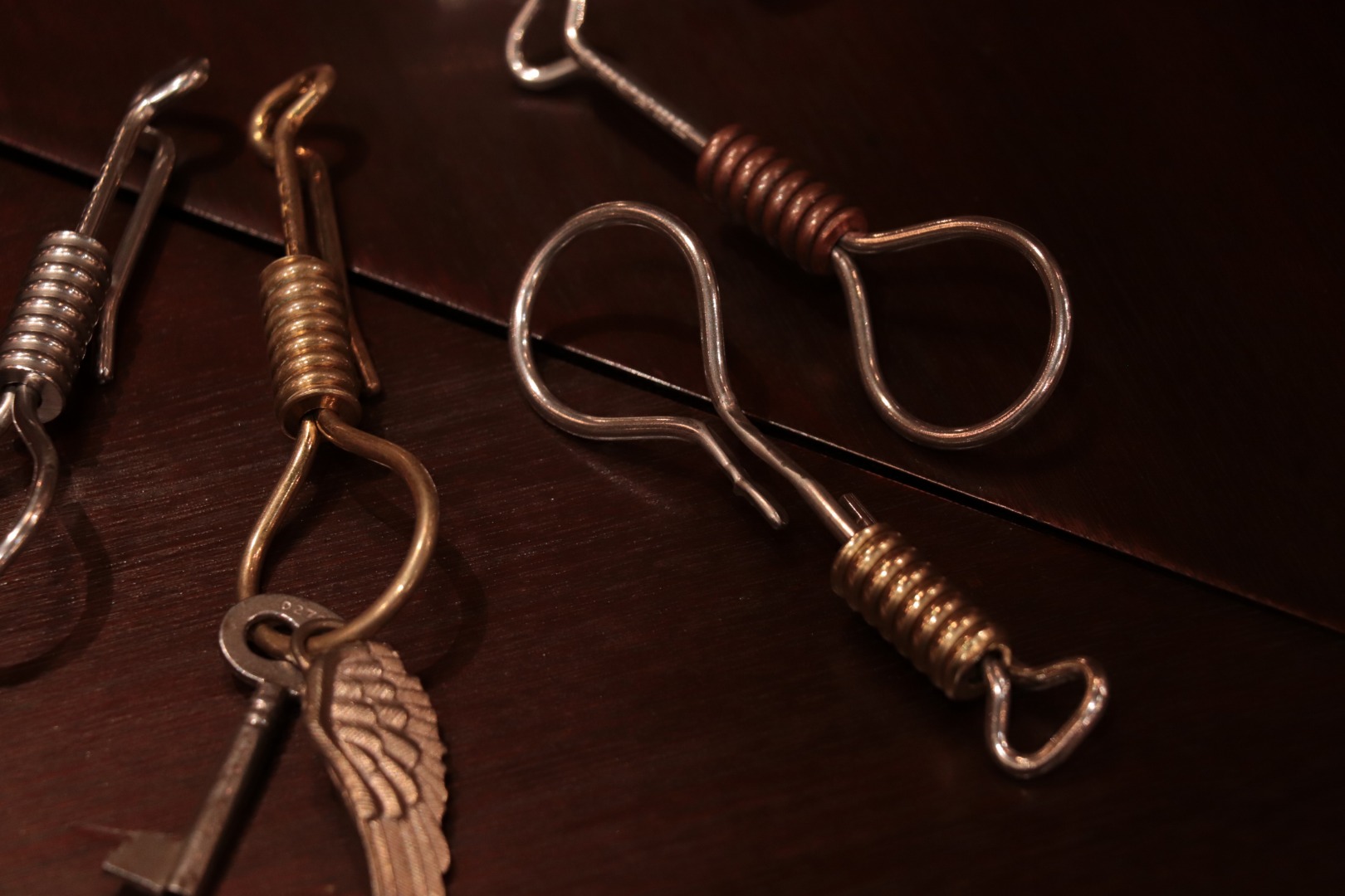 BLACK SIGN Main Lodge / 