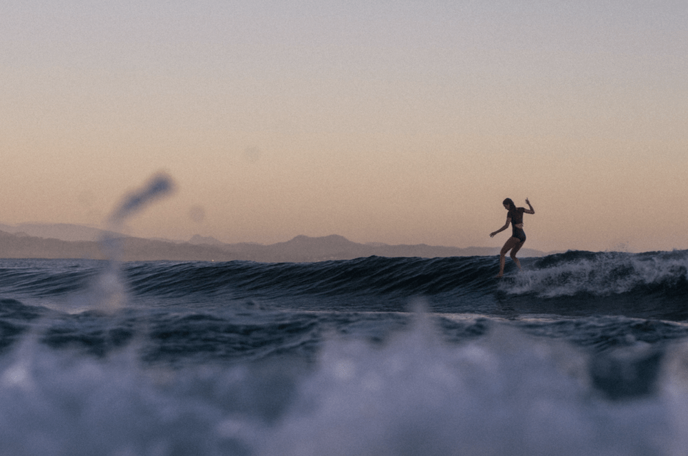 IZU SURF RETREAT NEW | Blanco