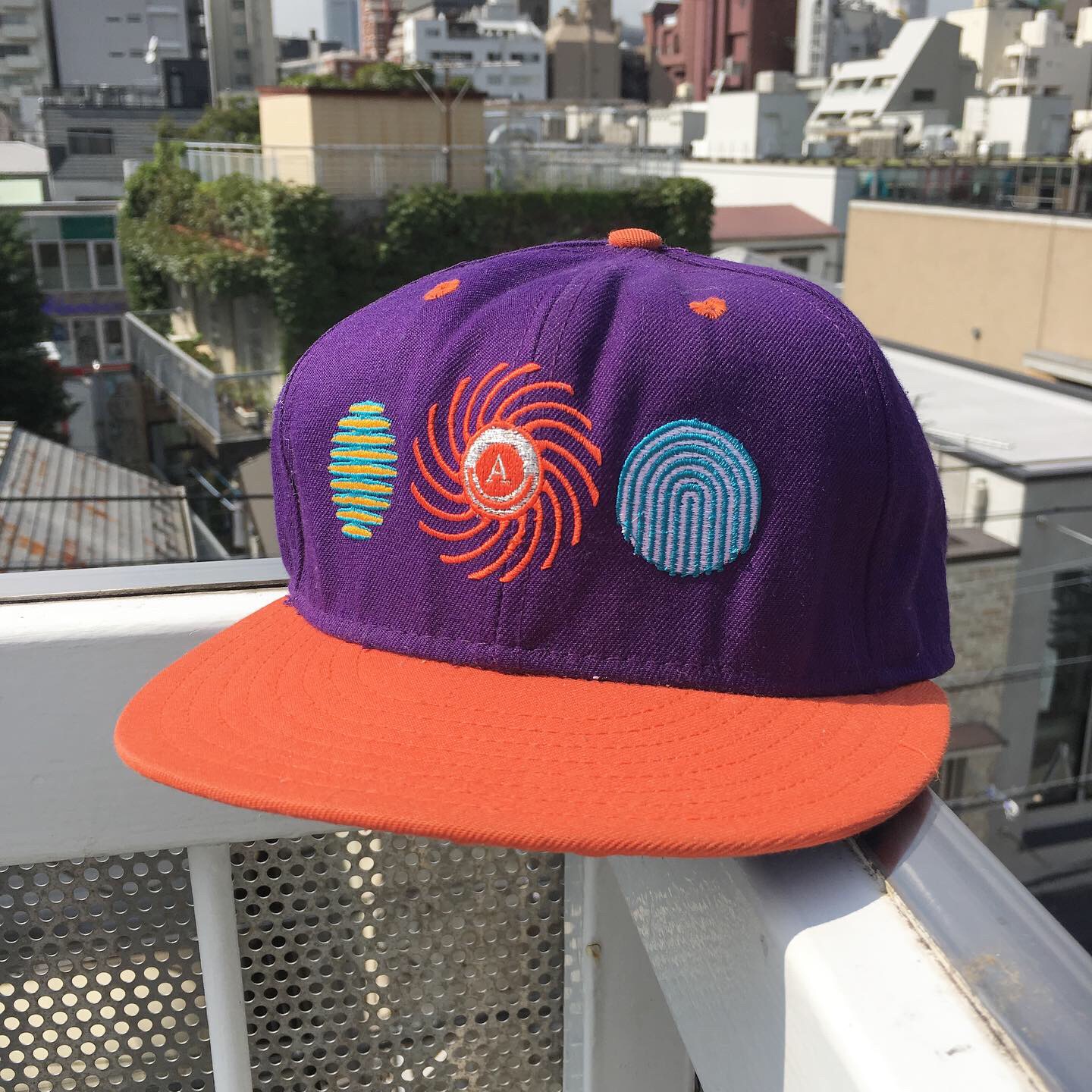 anarchic adjustment 刺繍CAP - blue room