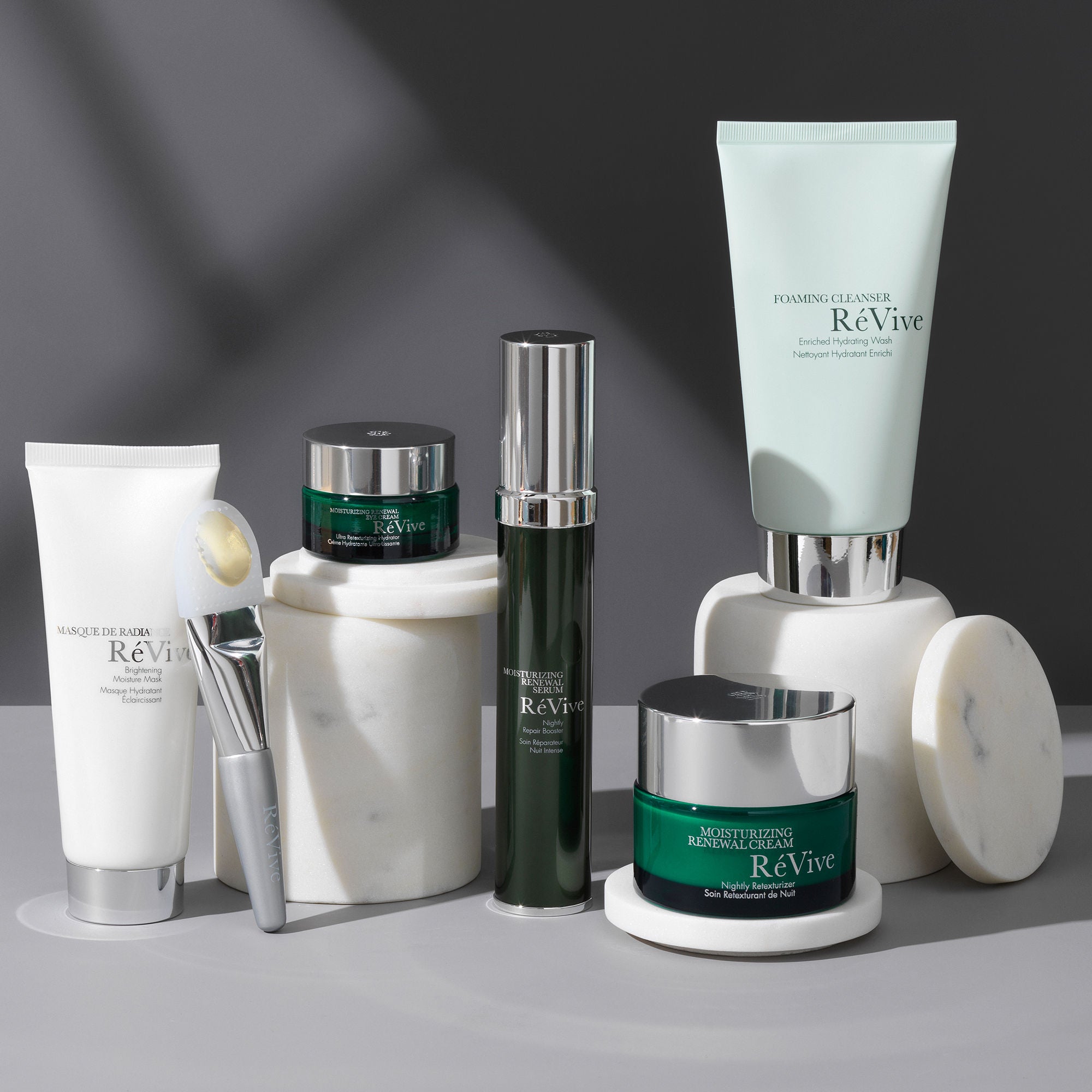 RéVive Moisturizing Renewal Cream Nightly Retexturizer – RéVive