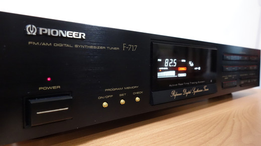 PIONEER F-717: BLUESS Laboratory