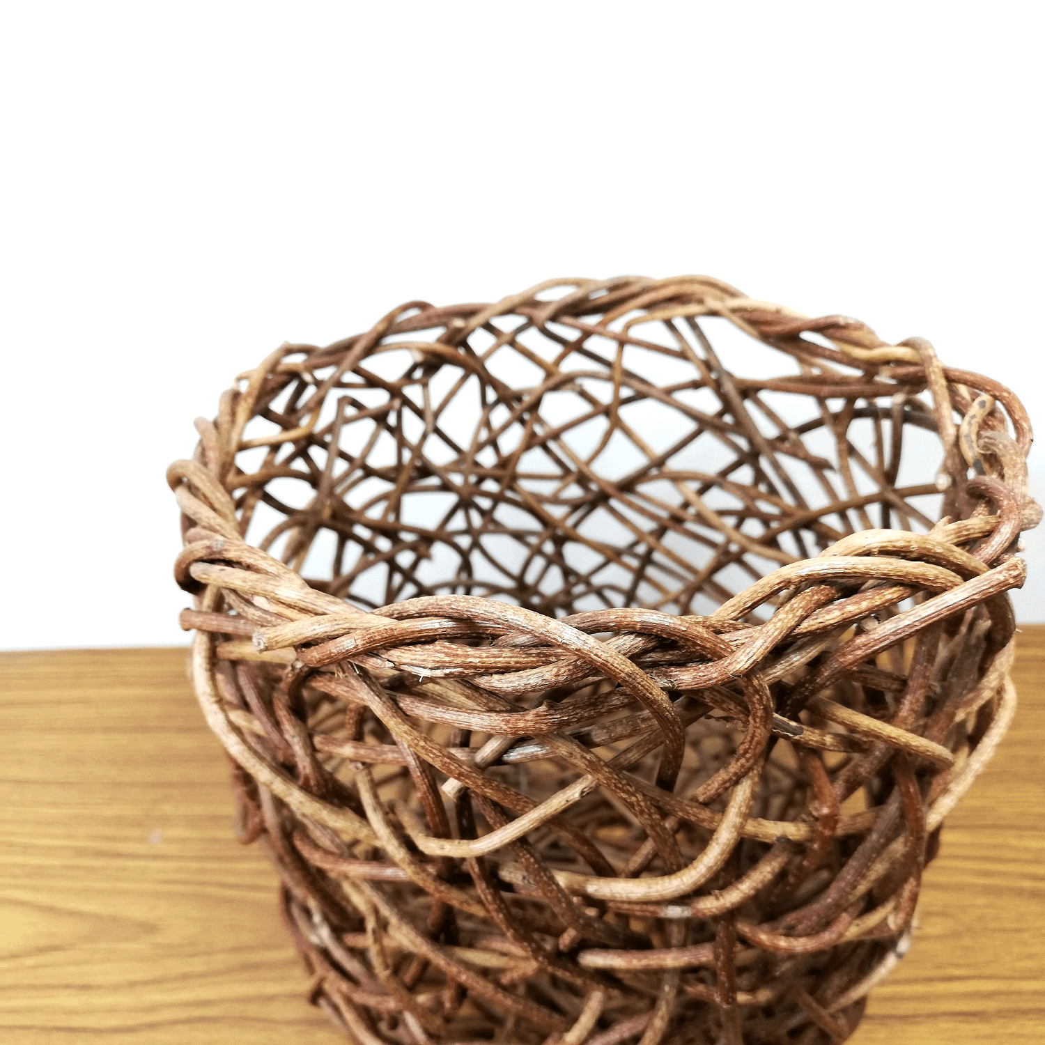 一点物｜あけびかご｜寸胴｜くずかご｜ゴミ箱｜乱れ編み｜中サイズ｜鉢