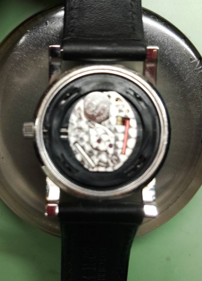 グッチ(GUCCI)の電池交換はできますか？ | BROOCHブローチ時計・宝石