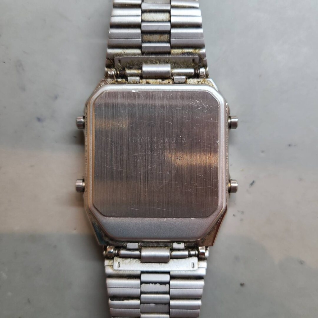 CITIZEN（シチズン)、ANA-DIGI TEMP(アナデジテンプ)の電池交換を承り