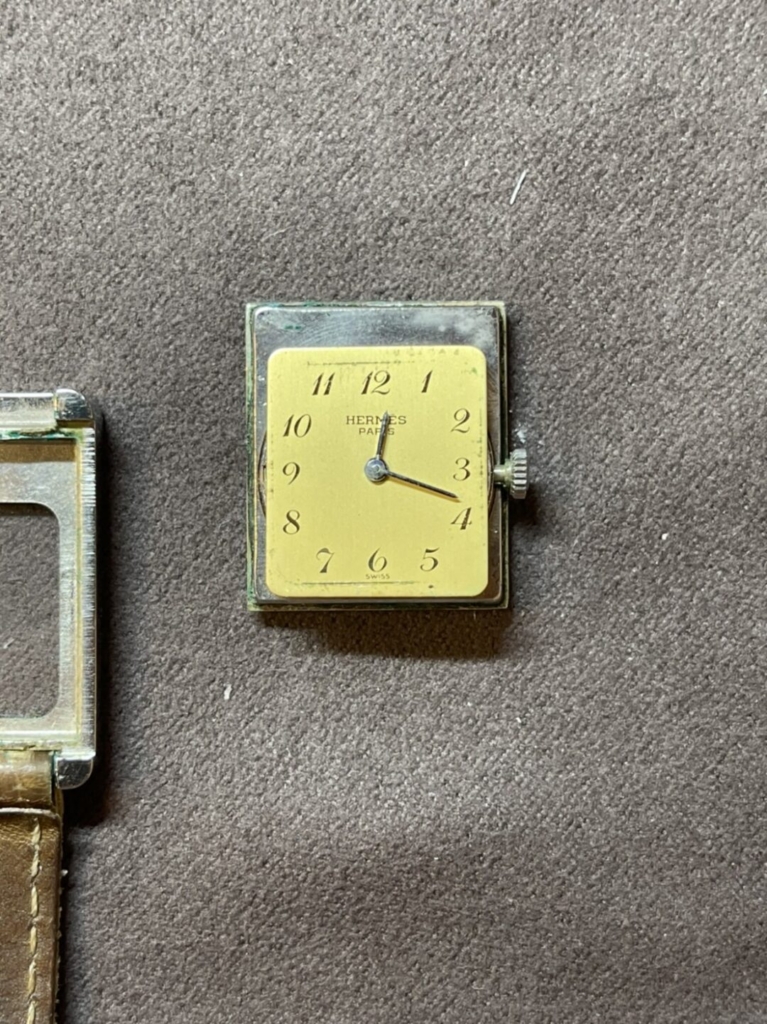 HERMES(エルメス)クォーツアンティーク腕時計「カレーシュ」の電池交換