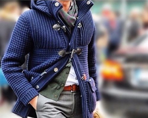 イタリアのニットウェアブランド Bark からニットダッフルコート発売