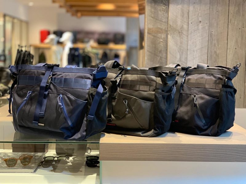 旅行やジム用バッグとしても使えてオススメのブリーフィングの
