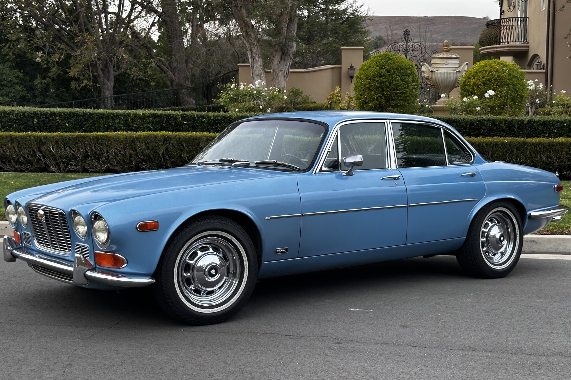 No Reserve: 43-Years-Owned 1972 Jaguar XJ6 for sale on BaT