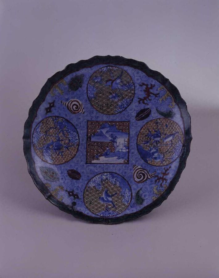 色絵山水竹鳥文輪花大皿〈鍋島／〉 文化遺産オンライン