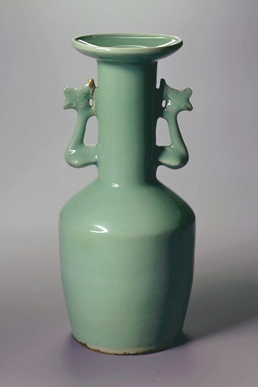 青磁鳳凰耳花生〈銘万声／〉 文化遺産オンライン