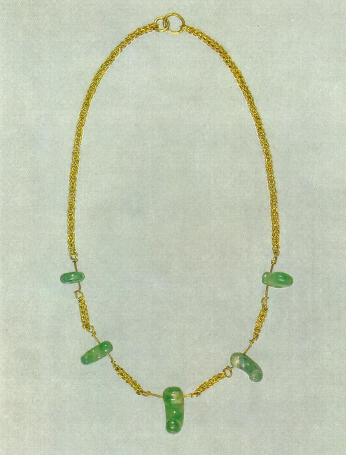 硬玉勾玉付金鎖頸飾 文化遺産オンライン