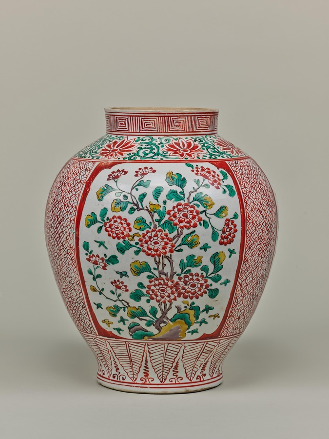 色絵花卉文大壺 文化遺産オンライン