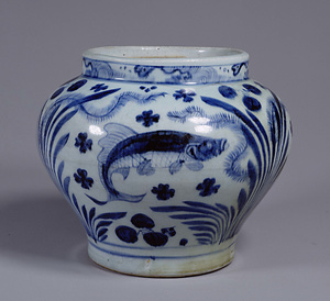 青花龍濤文壺 文化遺産オンライン