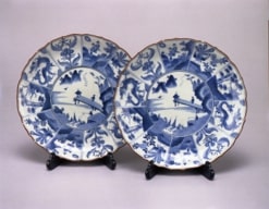 伊万里色絵花卉文輪花鉢（柿右衛門様式） 文化遺産オンライン