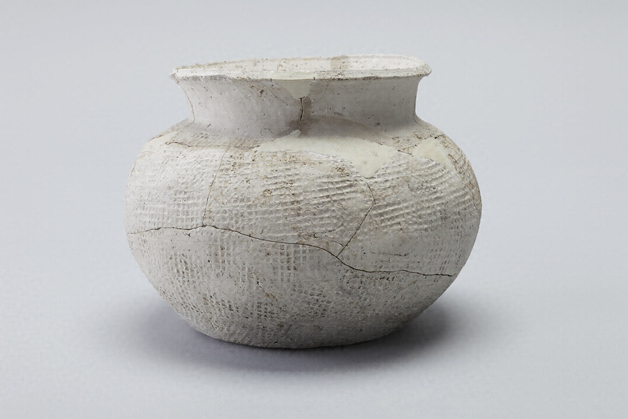 有田遺跡群81次 瓦質土器壺 文化遺産オンライン