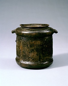 備前耳付水指 文化遺産オンライン