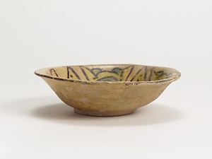 三彩刻花文鉢 文化遺産オンライン