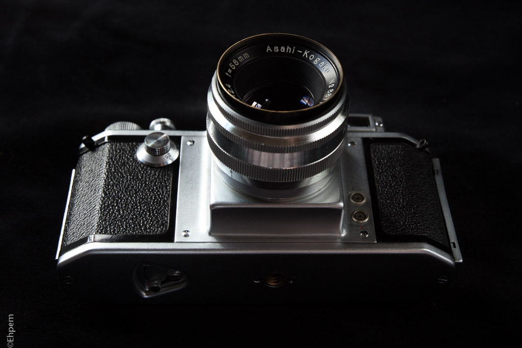 Asahi-Kogaku Takumar 58mm f2.4 Lens Test | burnt embers