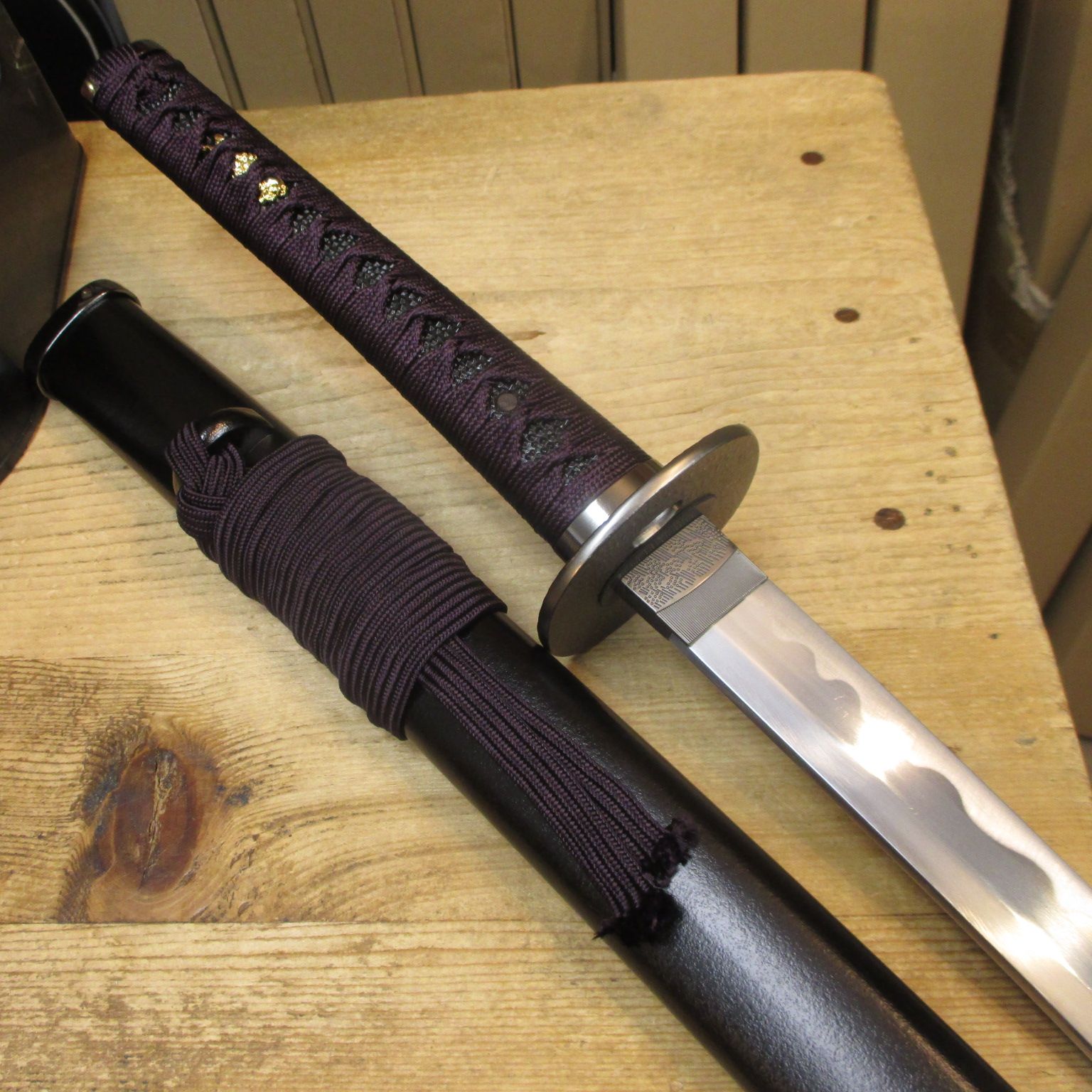 武装商店 / 特・五月雨江