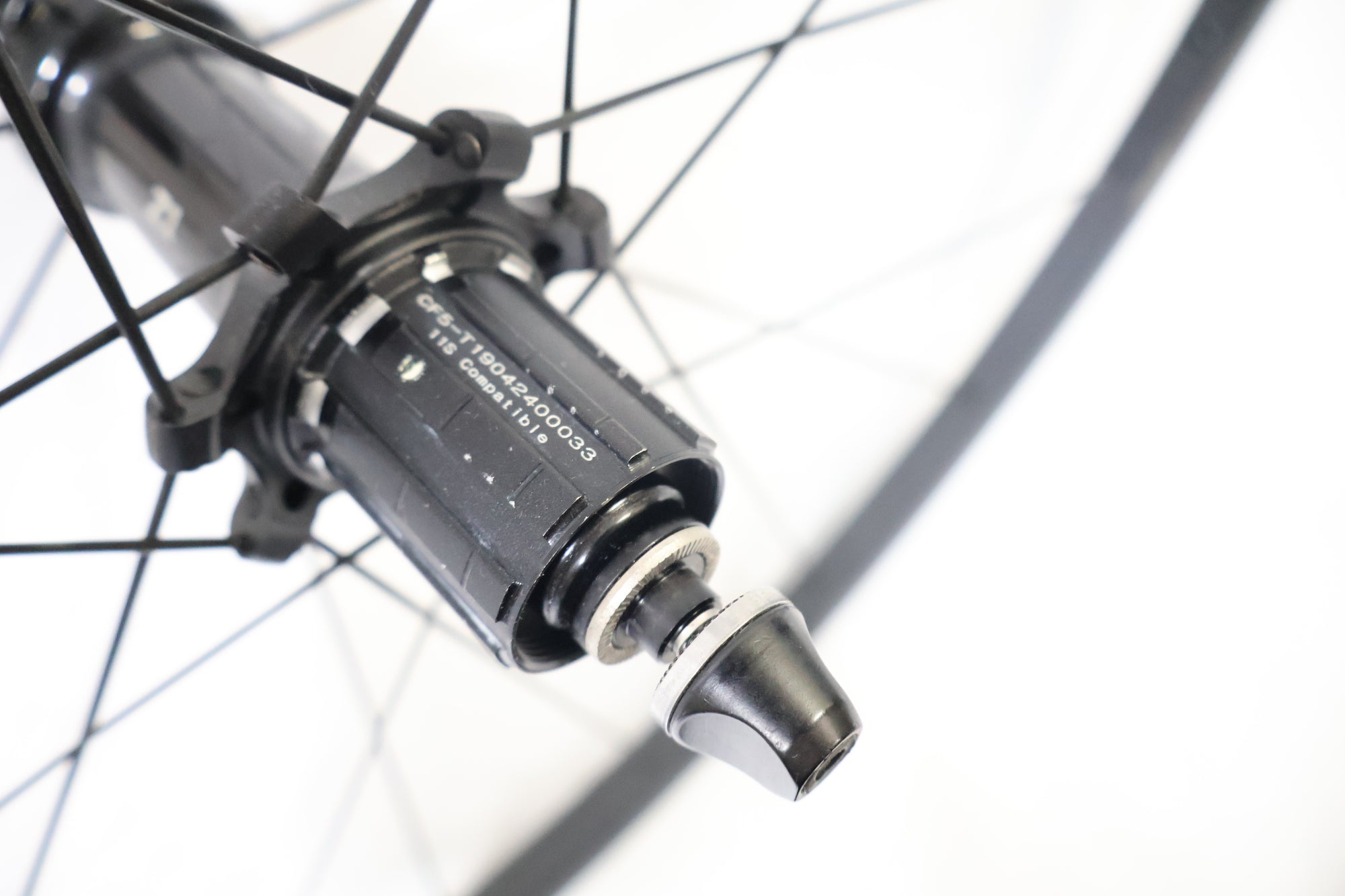 TOKEN 「トーケン」 C22AX DHuezz Zenith シマノ11速 ホイールセット