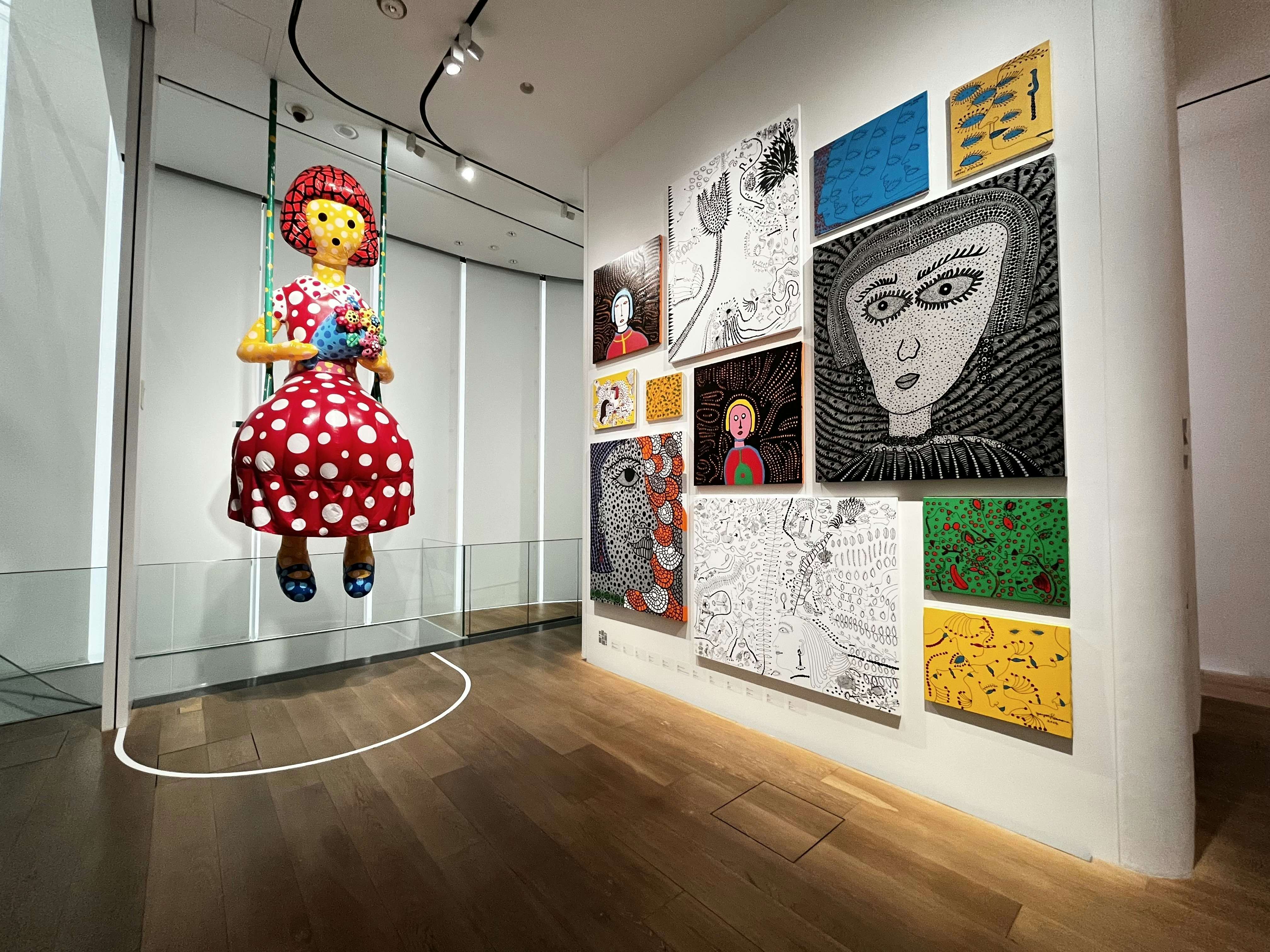 草間彌生 闘う女／絵を描く少女」（草間彌生美術館）開幕レポート